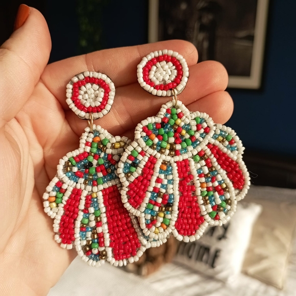 AVBL 70s Oversized Beaded Fan Earrings - Picture 2 of 4